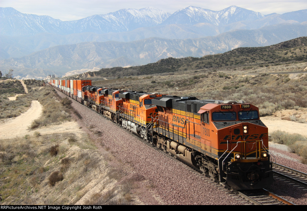 BNSF 7800, BNSF 7346, BNSF 7227, BNSF 7347 & BNSF 6782